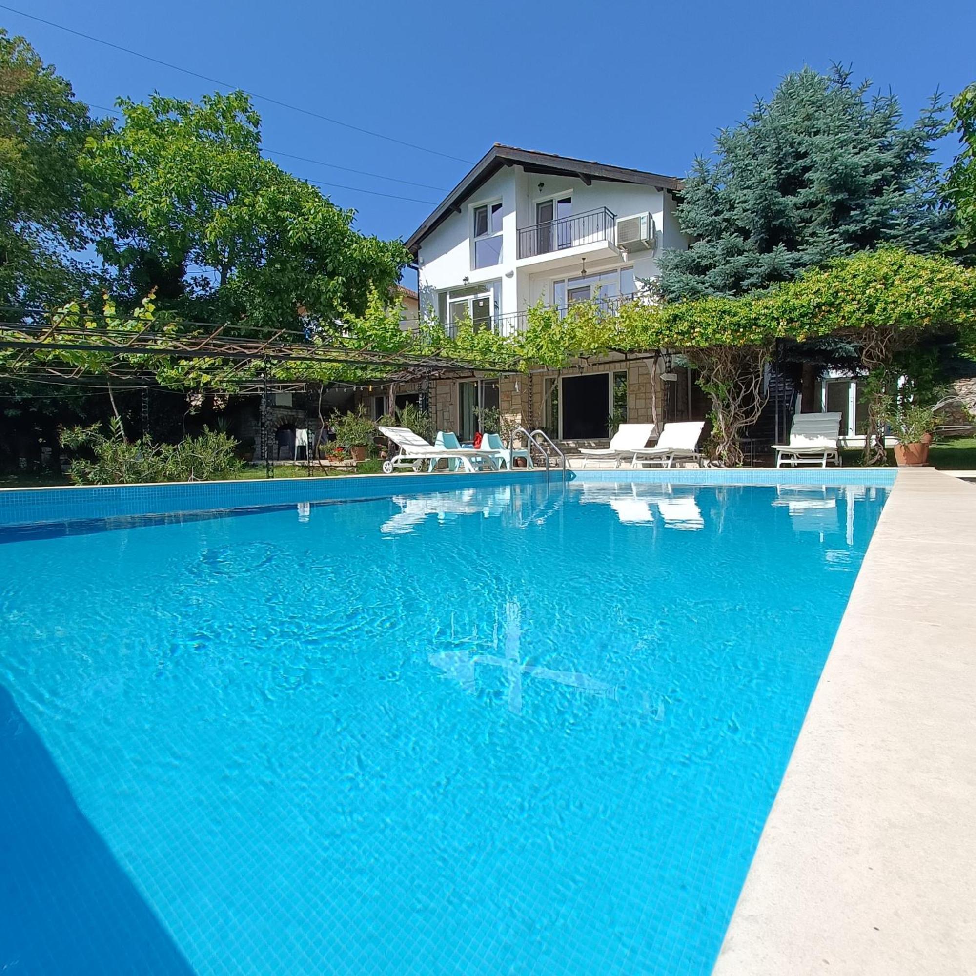Villa Regina Serafina Balchik Bagian luar foto