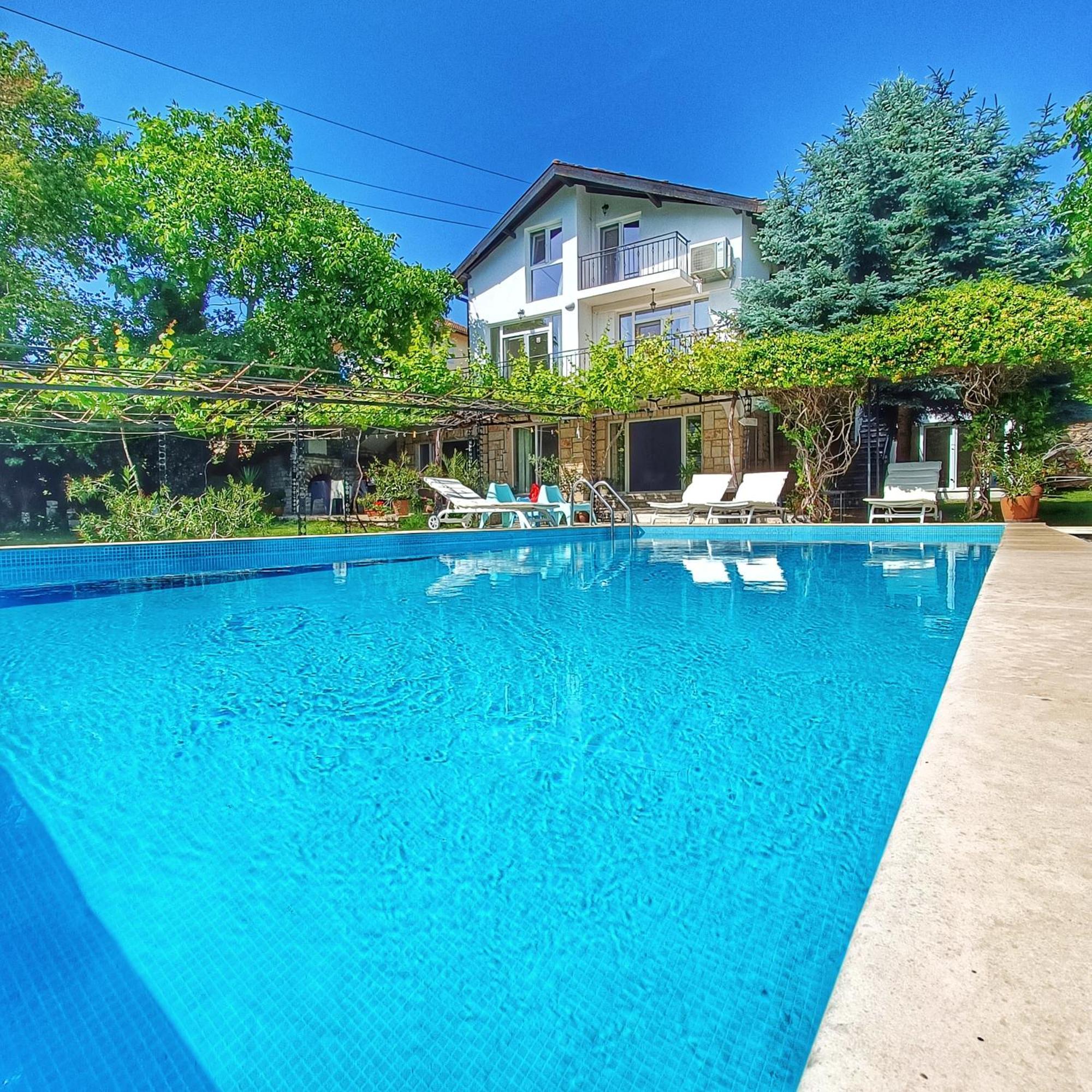 Villa Regina Serafina Balchik Bagian luar foto